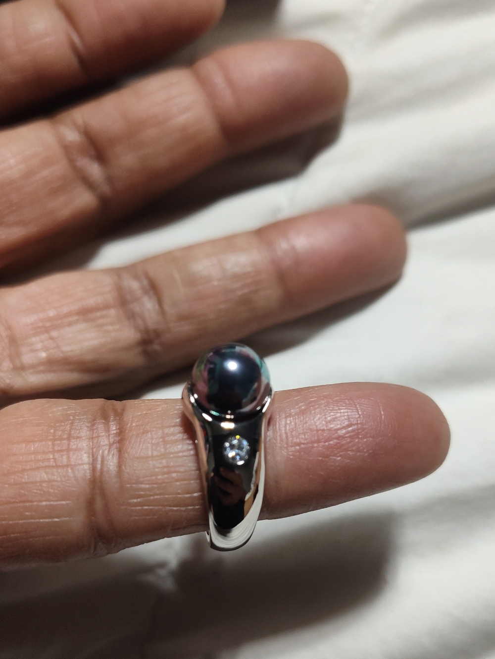 ring - Picture 2 of 3